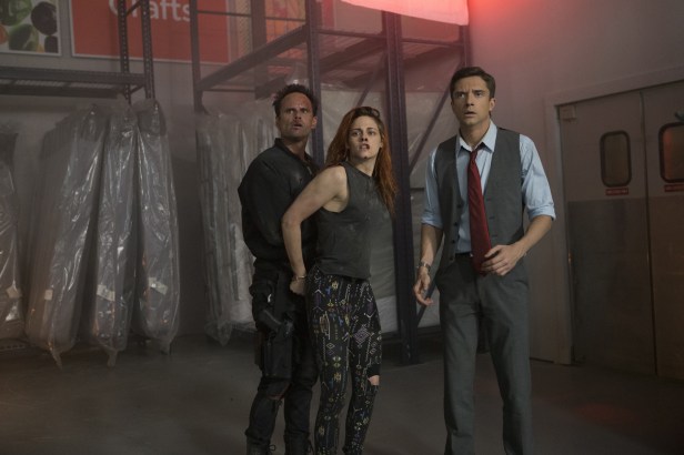 Walton Goggins, Kristen Stewart and Topher disgrace!